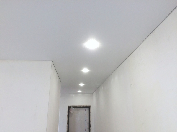 Бесшовные натяжные потолки в Кемерове